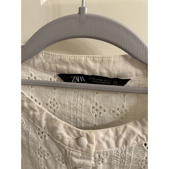 Zara Women’s White Top Ruffles Eyelet Size XL Peasant Cottage Core Boho - Picture 3 of 5